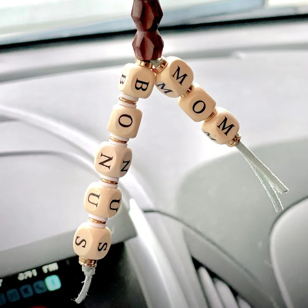 Car Charm/Keychain - Picture 2 of 4